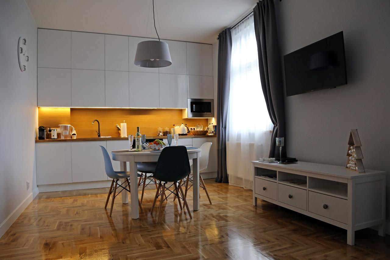 Grey Apartments Kosciuszko Cracovia Exterior foto